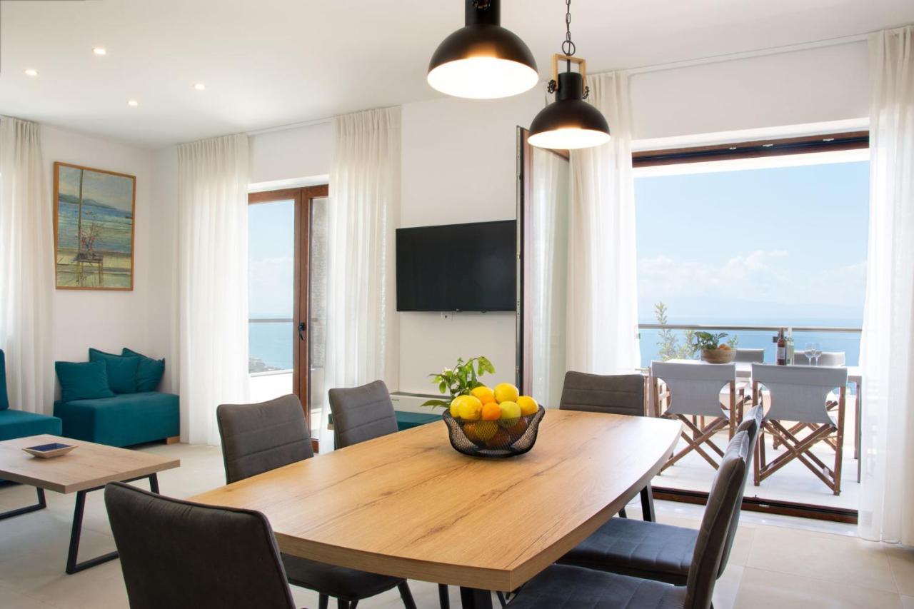 Villa Dafni - Infinite Sea Vistas With Private Pool Kalamata Exterior foto