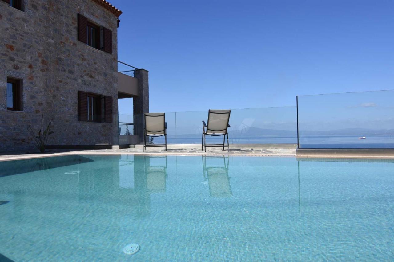 Villa Dafni - Infinite Sea Vistas With Private Pool Kalamata Exterior foto
