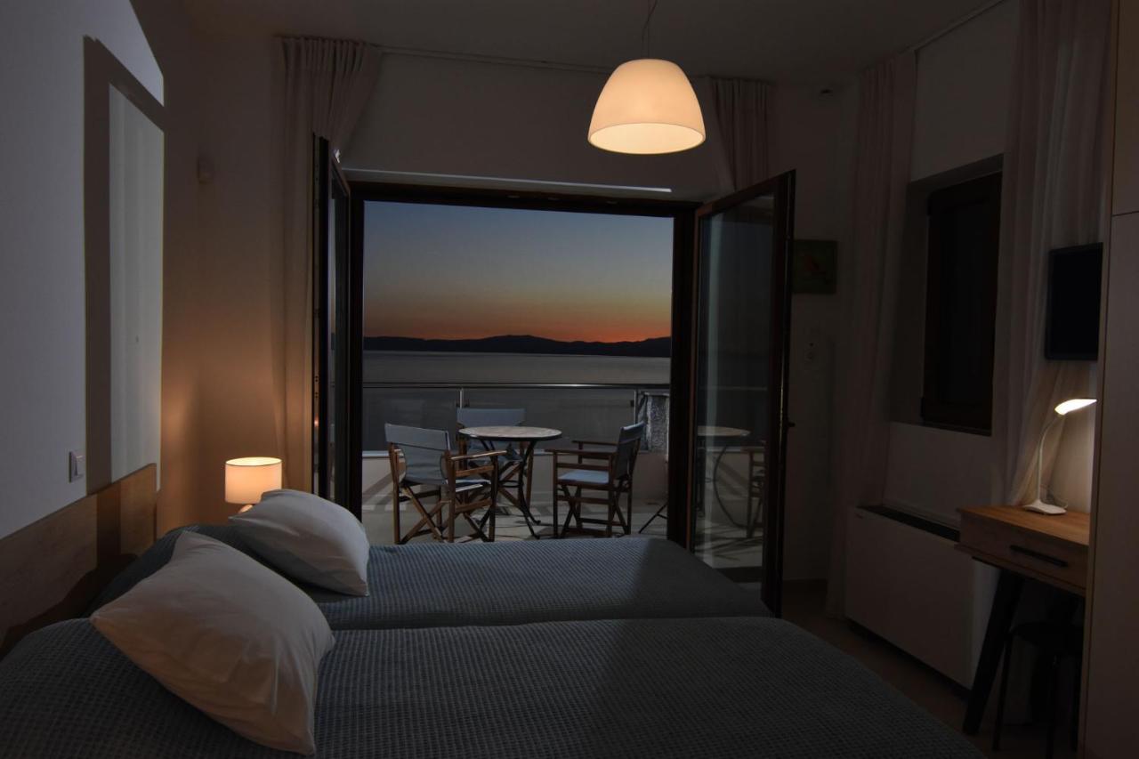 Villa Dafni - Infinite Sea Vistas With Private Pool Kalamata Exterior foto