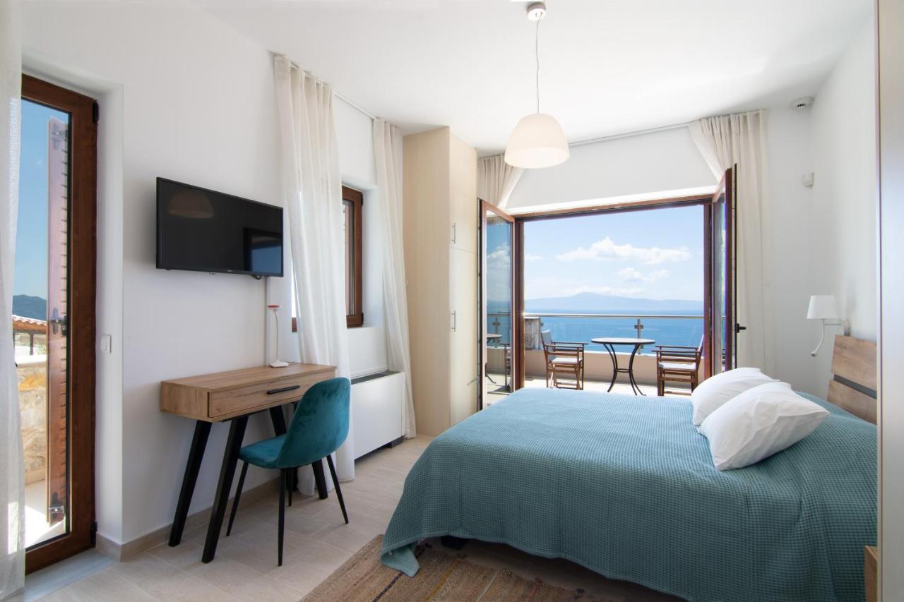 Villa Dafni - Infinite Sea Vistas With Private Pool Kalamata Exterior foto